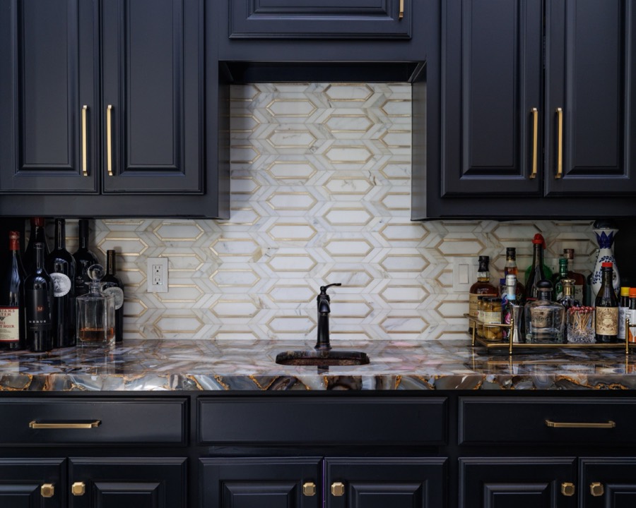 Agate bar counter detail