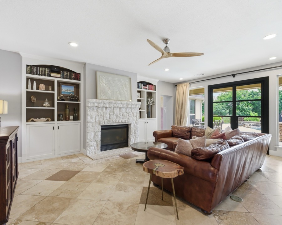 Living room opening to the pool